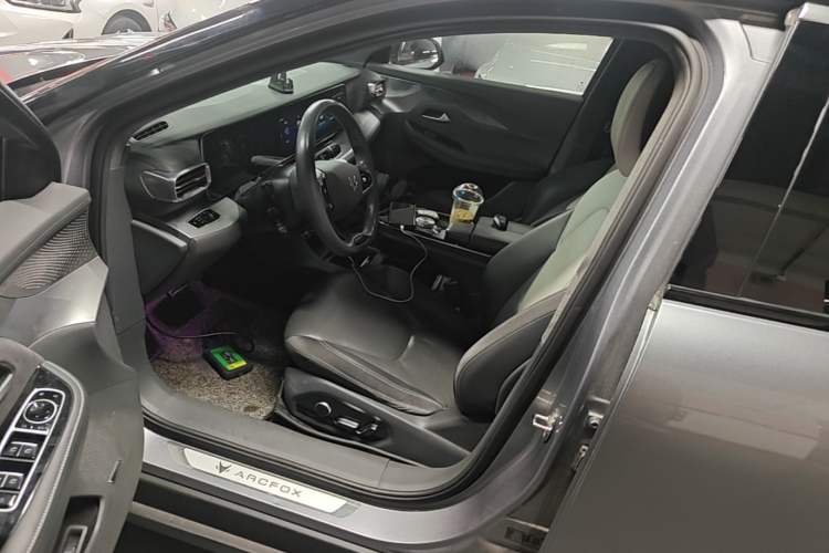 Used ARCFOX Alpha S 2021 708S+ 160kW Left Front Seat