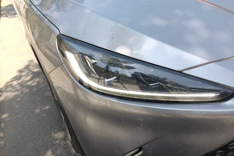 Used ARCFOX Alpha S 2021 708S+ 160kW Right Front Headlight