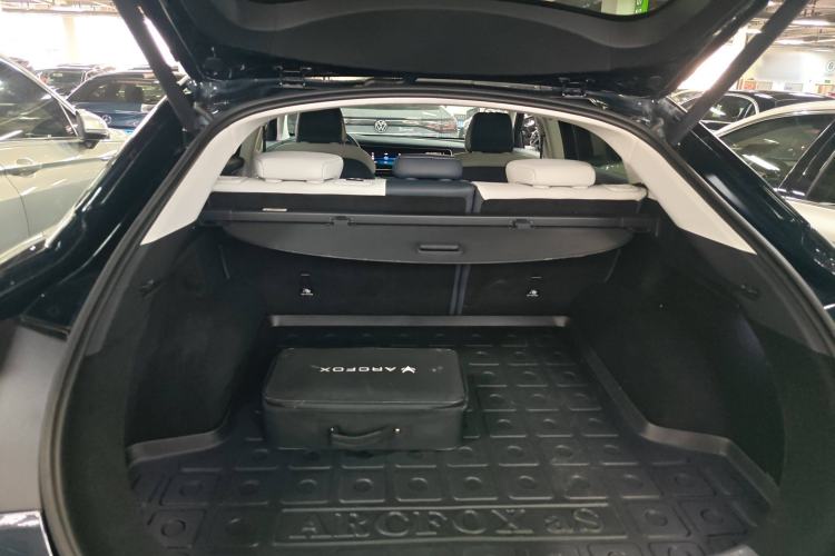 Used ARCFOX Alpha S 2021 525S+ Trunk
