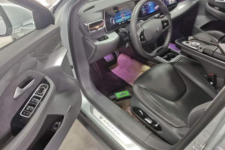Used ARCFOX Alpha S 2021 708S+ 160kW Driver Seat