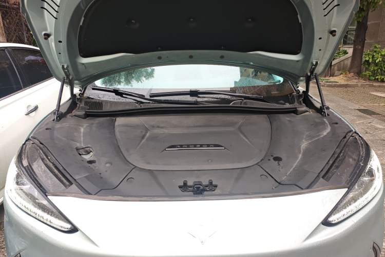 Used ARCFOX Alpha S 2021 708S+ 160kW Engine Bay