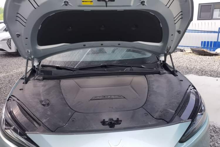 Used ARCFOX Alpha S 2021 708S+ 175kW Engine Bay