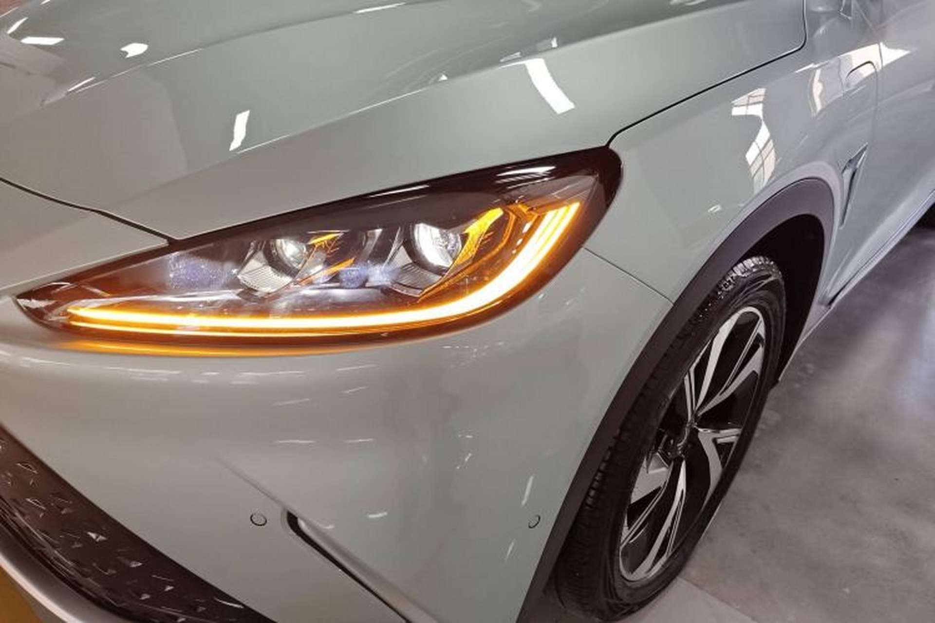 Used ARCFOX Alpha S 2021 708S+ 160kW Left Front Headlight