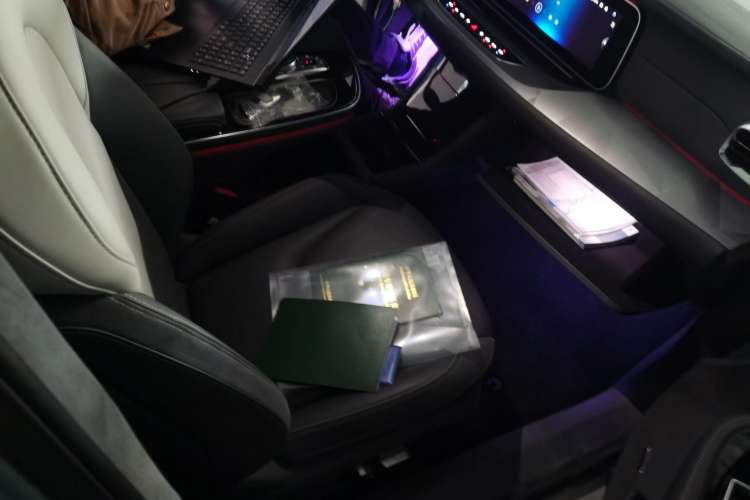 Used ARCFOX Alpha S 2021 708S+ 160kW Left Front Seat