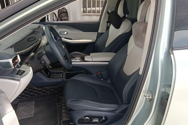 Used ARCFOX Alpha S 2021 708S+ 160kW Left Front Seat