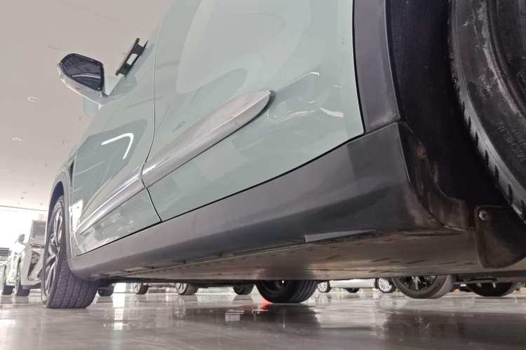 Used ARCFOX Alpha S 2021 708S+ 160kW Left Side Sill