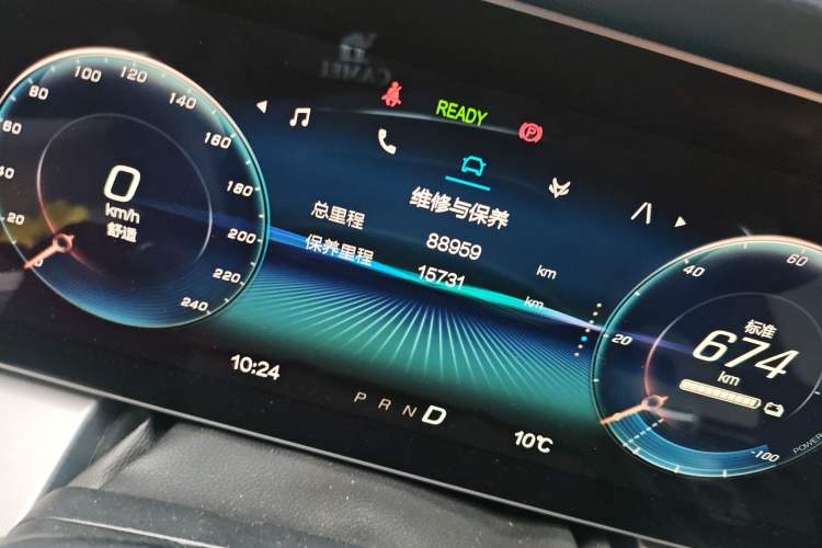 Used ARCFOX Alpha S 2021 708S+ 160kW Odometer Close Up
