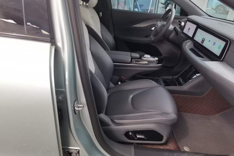 Used ARCFOX Alpha S 2021 708S+ 175kW Right Front Seat