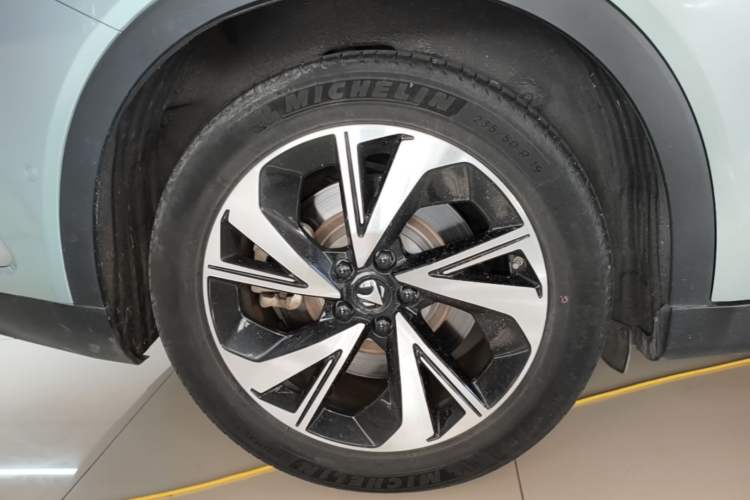 Used ARCFOX Alpha S 2021 708S+ 160kW Right Rear Wheel Hub