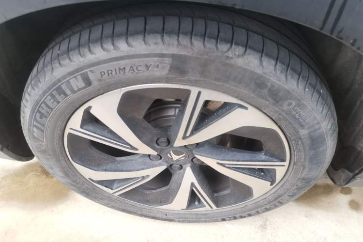 Used ARCFOX Alpha S 2021 708S+ 160kW Right Rear Wheel Hub