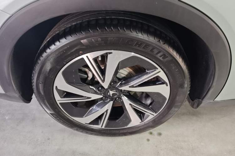 Used ARCFOX Alpha S 2021 708S+ 160kW Right Rear Wheel Hub