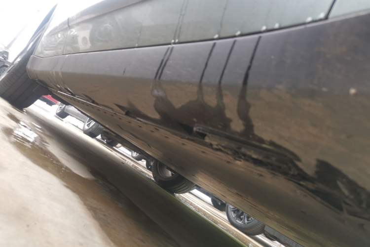 Used ARCFOX Alpha S 2021 708S+ 160kW Right Side Sill