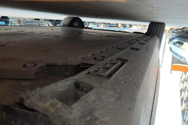 Used ARCFOX Alpha S 2021 708S+ 160kW Right Side Sill