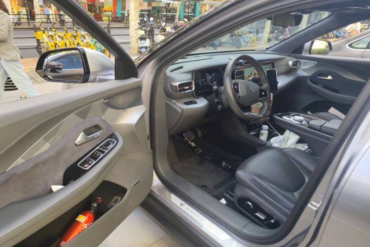 Used ARCFOX Alpha S 2021 708S+ 160kW Driver Seat