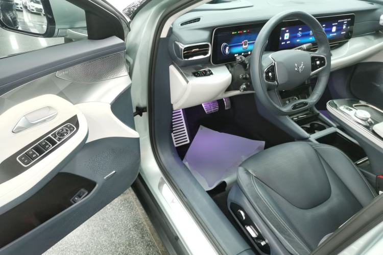 Used ARCFOX Alpha S 2021 708S+ 160kW Driver Seat