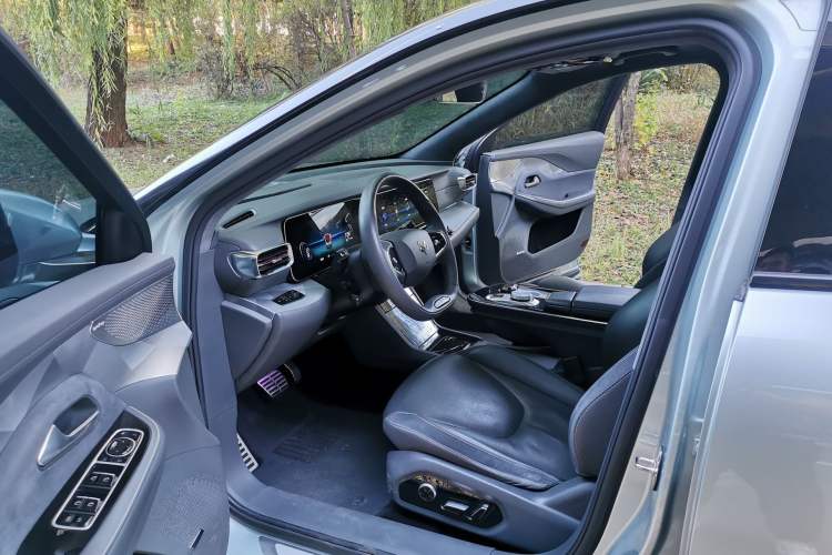 Used ARCFOX Alpha S 2021 708S+ 160kW Interior 1