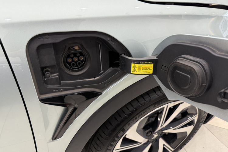 Used ARCFOX Alpha S 2021 708S+ 160kW Interior 10