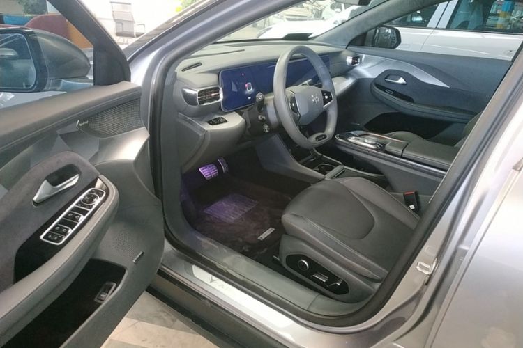 Used ARCFOX Alpha S 2021 708S+ 160kW Interior 2