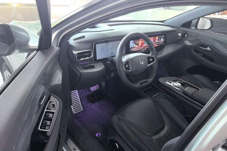 Used ARCFOX Alpha S 2021 603H Interior 2