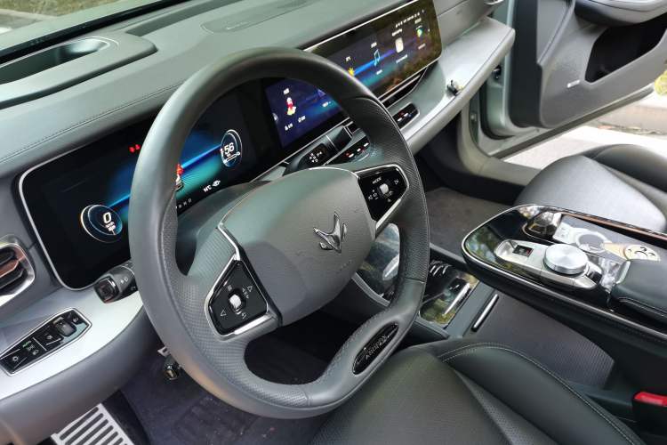 Used ARCFOX Alpha S 2021 708S+ 160kW Interior 6