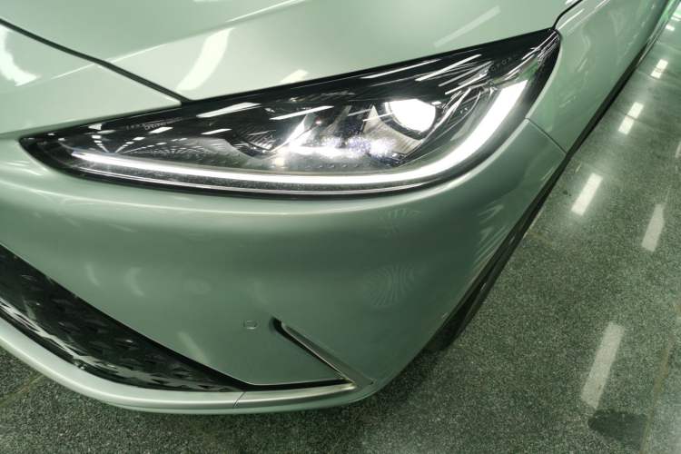 Used ARCFOX Alpha S 2021 708S+ 160kW Left Front Headlight