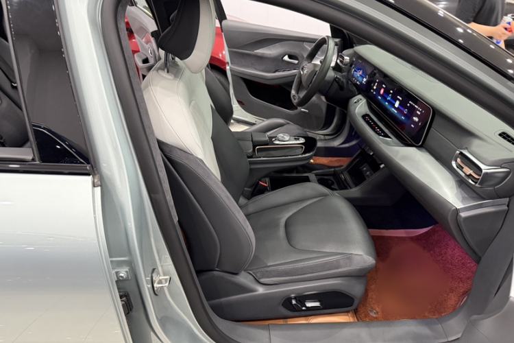 Used ARCFOX Alpha S 2021 708S+ 160kW Right Front Seat