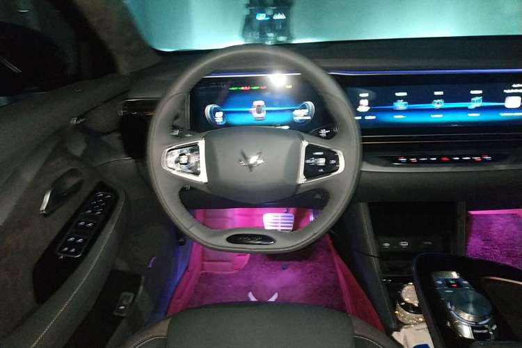 Used ARCFOX Alpha S 2021 708S+ 160kW Steering Wheel