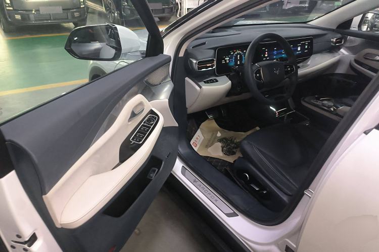 Used ARCFOX Alpha S 2021 708S+ 160kW Driver Seat
