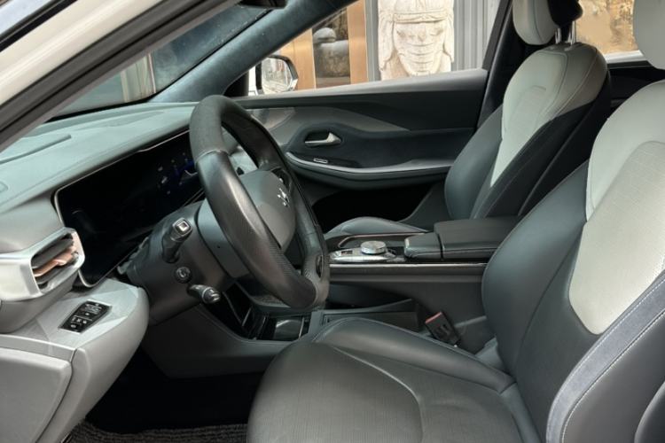 Used ARCFOX Alpha S 2021 708S+ 160kW Interior 4