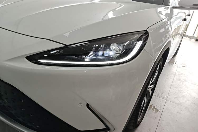 Used ARCFOX Alpha S 2021 525S 175kW Left Front Headlight