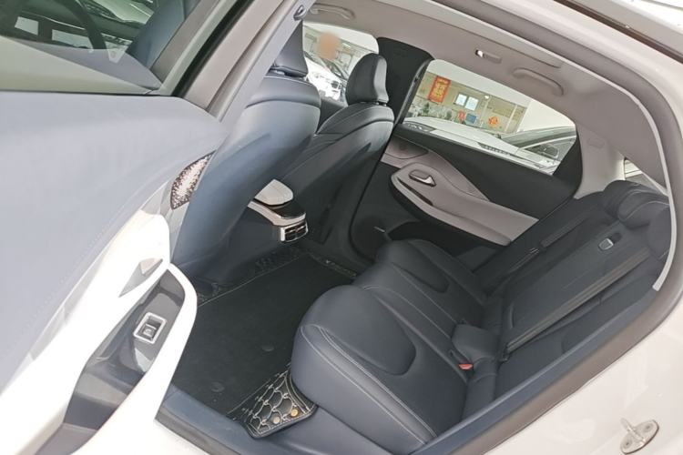 Used ARCFOX Alpha S 2021 525S 175kW Left Rear Seat