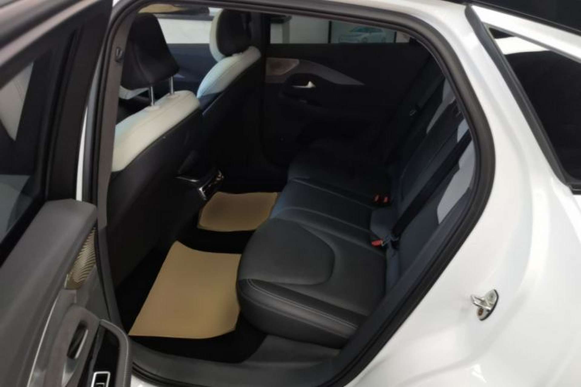 Used ARCFOX Alpha S 2021 708S+ 160kW Left Rear Seat