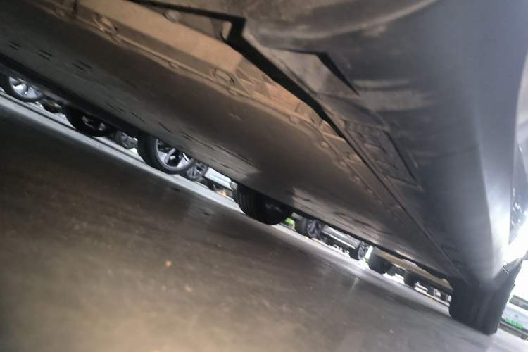 Used ARCFOX Alpha S 2021 708S+ 160kW Left Side Sill