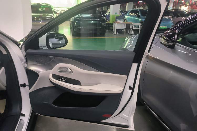 Used ARCFOX Alpha S 2021 708S+ 160kW Right Front Door Interior