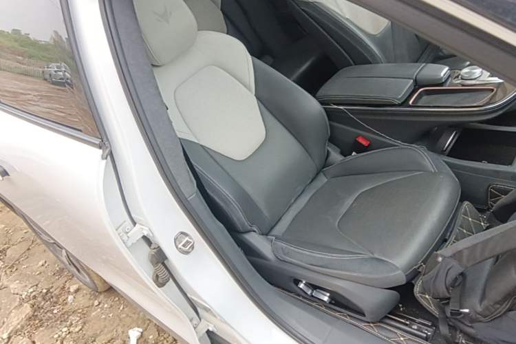 Used ARCFOX Alpha S 2021 708S+ 160kW Right Front Seat