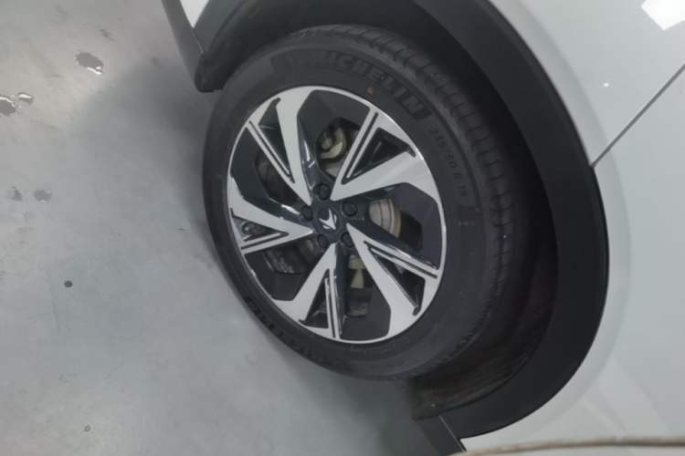Used ARCFOX Alpha S 2021 708S+ 160kW Right Rear Wheel Hub