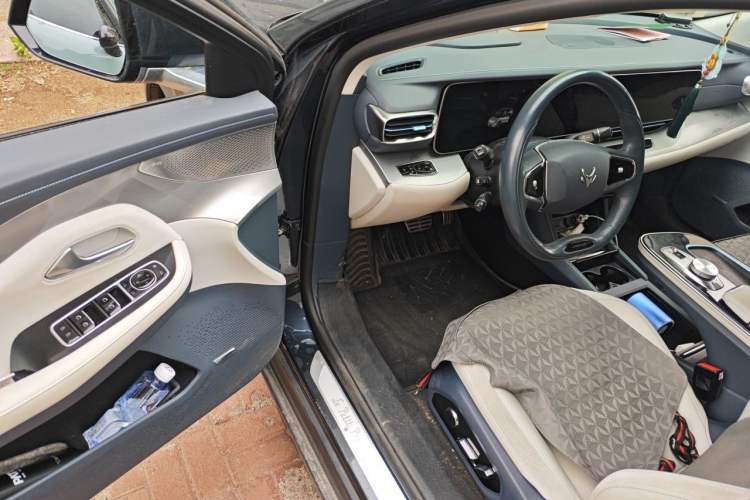 Used ARCFOX Alpha S 2022 603H Little Prince Collaboration Edition Driver Seat