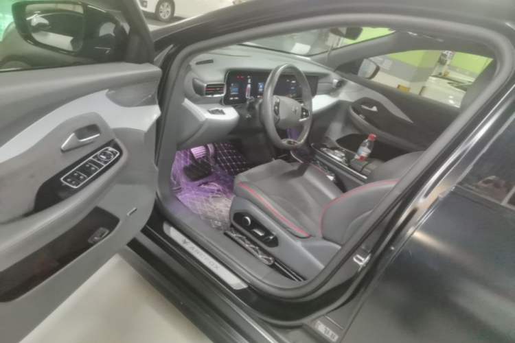 Used ARCFOX Alpha S 2022 HI Version Advanced Edition Driver Seat