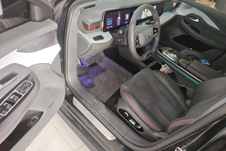 Used ARCFOX Alpha S 2022 HI Version Advanced Edition Driver Seat