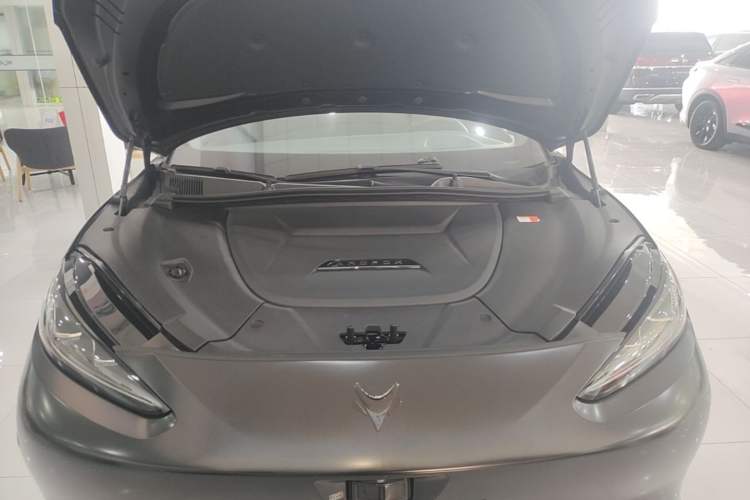 Used ARCFOX Alpha S 2022 HI Version Advanced Edition Engine Bay