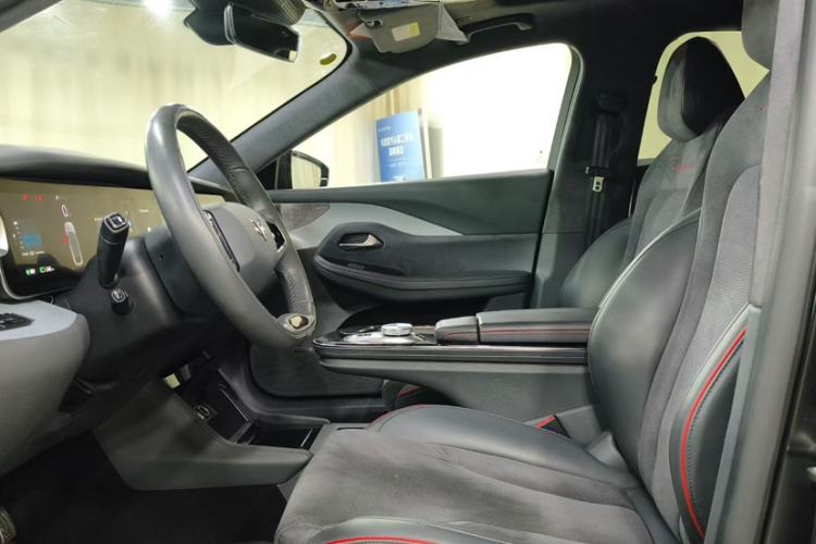 Used ARCFOX Alpha S 2022 HI Version Advanced Edition Interior 2