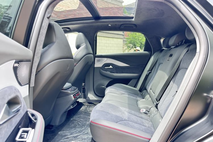 Used ARCFOX Alpha S 2022 HI Version Advanced Edition Interior 3