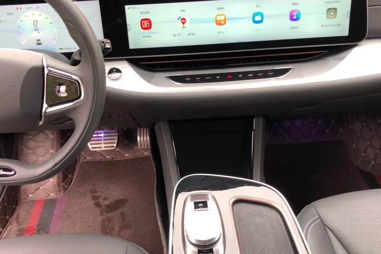Used ARCFOX Alpha S 2022 525S 175kW Interior 6