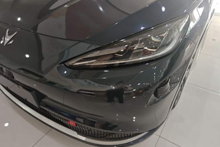 Used ARCFOX Alpha S 2022 HI Version Advanced Edition Left Front Headlight
