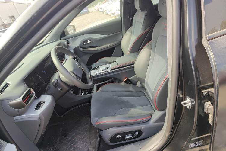 Used ARCFOX Alpha S 2022 HI Version Advanced Edition Left Front Seat