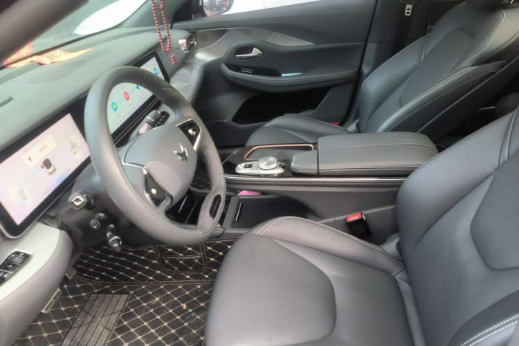 Used ARCFOX Alpha S 2022 525S 160kW Left Front Seat