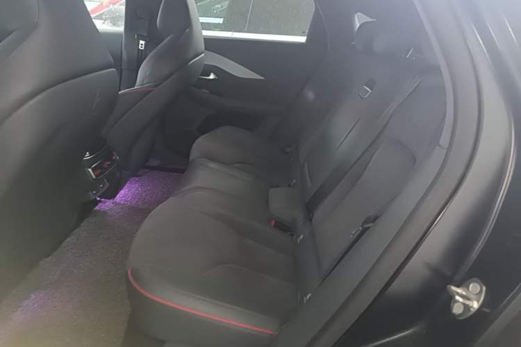 Used ARCFOX Alpha S 2022 HI Version Advanced Edition Left Rear Seat