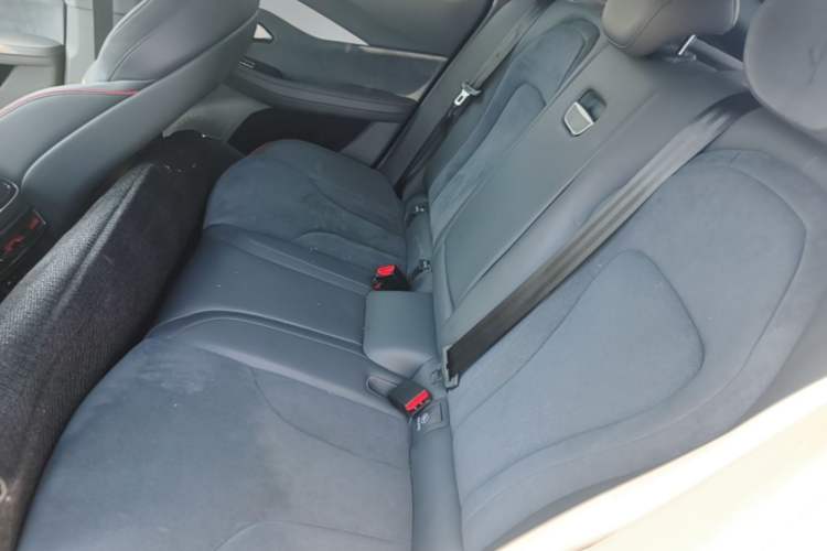 Used ARCFOX Alpha S 2022 HI Version Advanced Edition Left Rear Seat