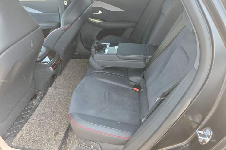 Used ARCFOX Alpha S 2022 HI Version Advanced Edition Left Rear Seat