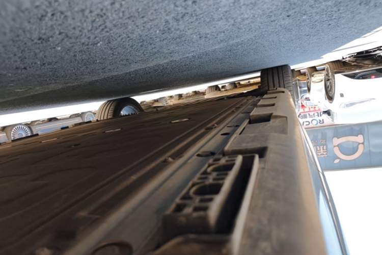 Used ARCFOX Alpha S 2022 HI Version Advanced Edition Left Side Sill